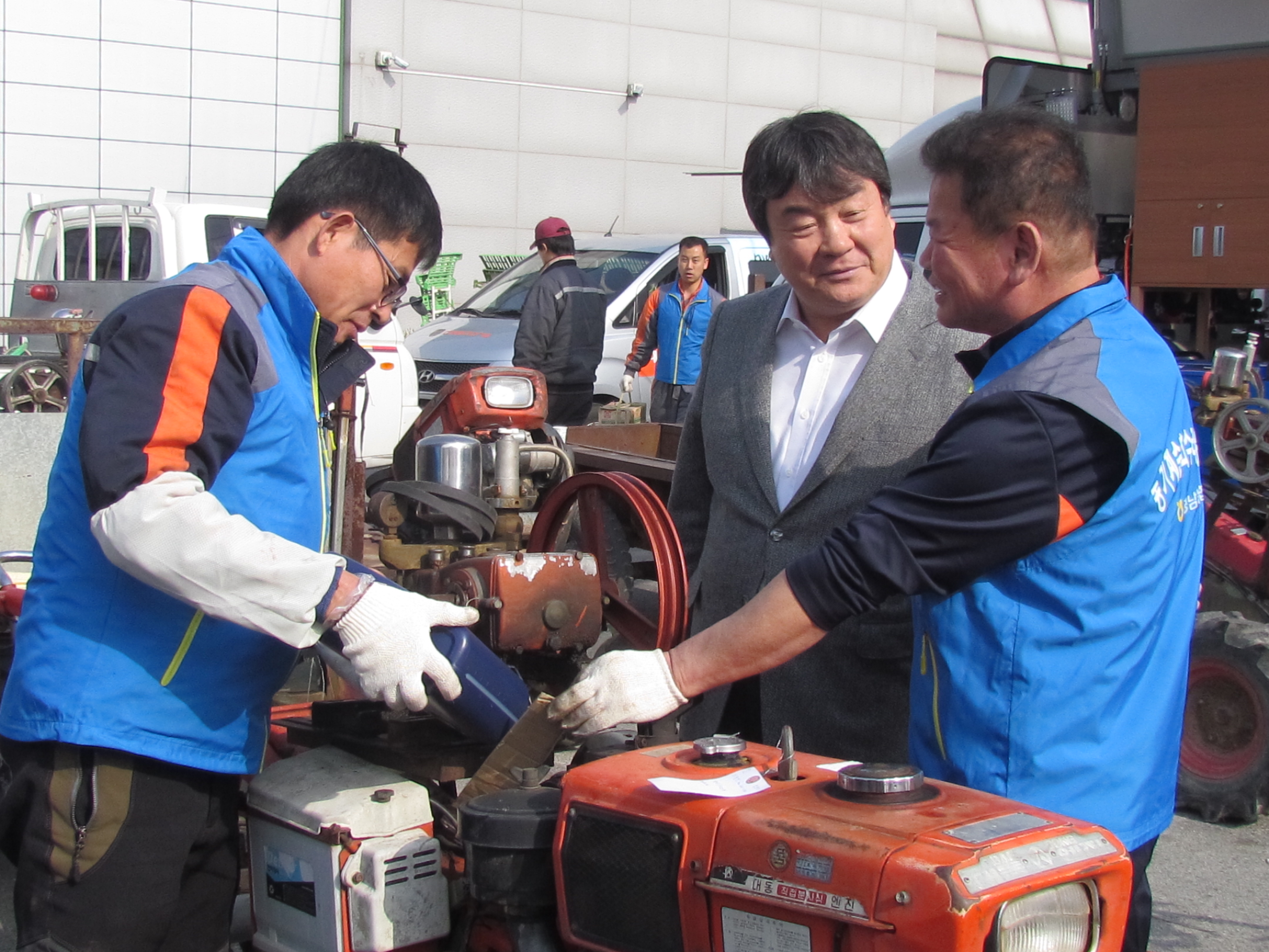 2015년 농기계무상수리 실시 대표 이미지